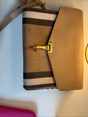 Burberry Derby Calfskin House Check Baby Macken Crossbody Bag Camel Color